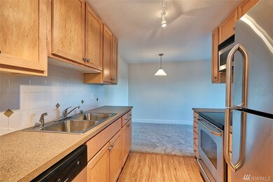 8017 234th St SW unit 303, Edmonds, WA 98026 - photo 4