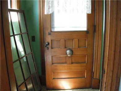 Foyer The orginal door and door bell