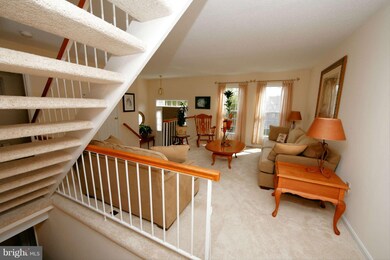 14756 Mcknew Rd, Burtonsville, MD 20866 - photo 3