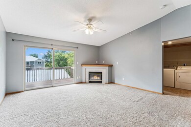 4710 Chadwick Rd unit 9, Cedar Falls, IA 50613 - photo 5