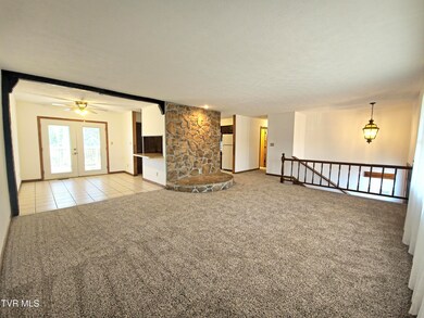 2910 Newbern Dr, Johnson City, TN 37604 - photo 7