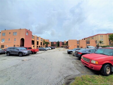 6600 W 2nd Ct unit 15, Hialeah, FL 33012 - photo 2
