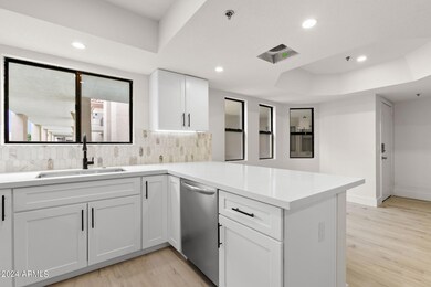 7-web-or-mls-5104-n-32nd-st-336