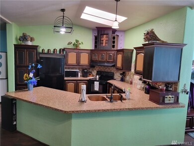 9004 313th Street Ct E, Eatonville, WA 98328 - photo 5