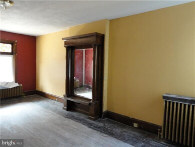 326 Locust St, Reading, PA 19604 - photo 3