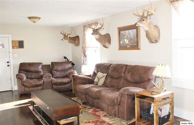 301 E Ross St, Danville, OH 43014 - photo 4