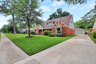 1023 Chamboard Ln, Houston, TX 77018 - photo 4