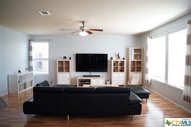 2202 Mike Dr, Copperas Cove, TX 76522 - photo 3