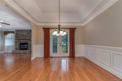 55 Oak Apple Ln, Hendersonville, NC 28792 - photo 3