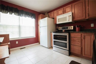 715 W 15th St, Greensburg, IN 47240 - photo 6