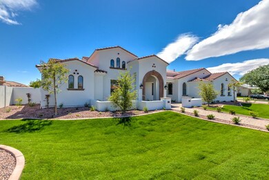 2557 E Locust Dr-1