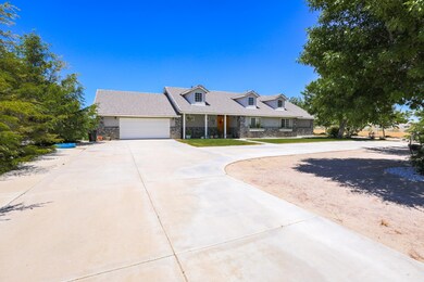 5653 Willow Ave, Rosamond, CA 93560 - photo 4