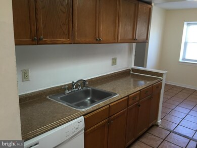 6453 Lamplighter Ridge, Glen Burnie, MD 21061 - photo 4