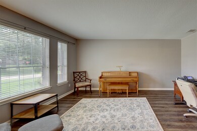 2826 Love Ct, Friendswood, TX 77546 - photo 5