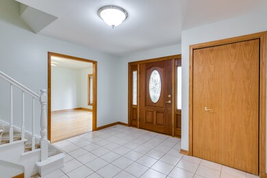 616 Edward Rd, Naperville, IL 60540 - photo 3