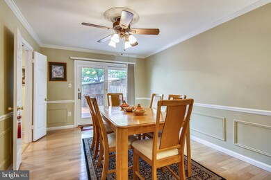 3024 Seven Oaks Place, Falls Church, VA 22042 - photo 2