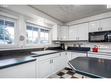 3244 Spearmint St, Eugene, OR 97404 - photo 3