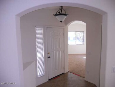 023-291185 Interior Entrance