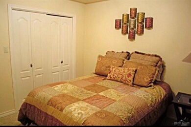 2003 Tomatillo, Weslaco, TX 78596 - photo 7