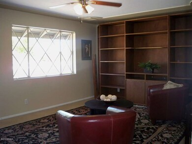 Living Area (2)