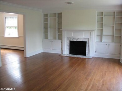 Living Room - Pretty built in cabinets,wood burnin