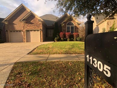 11305 Valley Cove Cir, Louisville, KY 40291 - photo 2