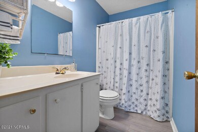 519 Oak Ln, Jacksonville, NC 28540 - photo 7