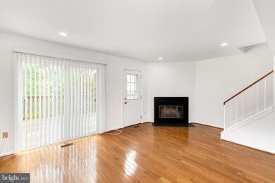 3833 Swan House Ct, Burtonsville, MD 20866 - photo 6