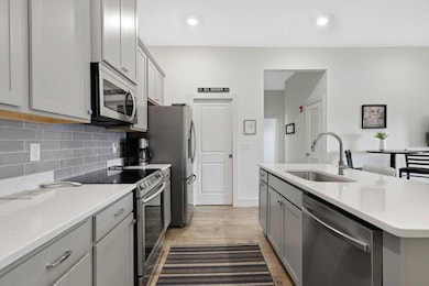 1603 Fagan St unit 204, Chattanooga, TN 37408 - photo 2