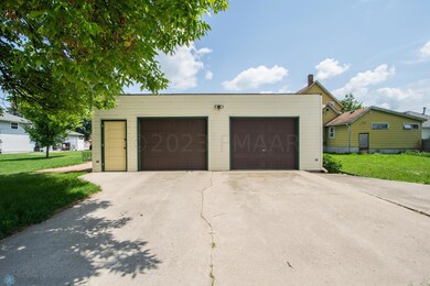 oversized 2 stall garage