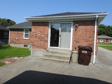 9006 Stockton Ct, Louisville, KY 40291 - photo 5