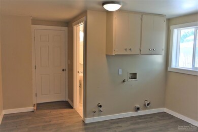 1790 SW 22nd Ct, Redmond, OR 97756 - photo 6