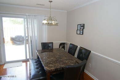 Vineyard Drive 2325 C8 (3)