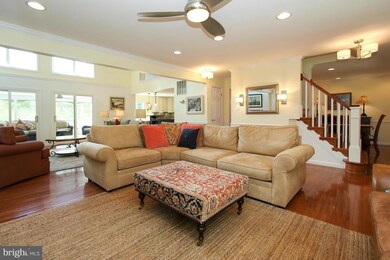 13377 Springhaven Dr, Fairfax, VA 22033 - photo 4