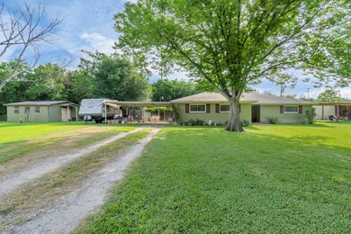 20083 Britt Oaks Dr, Alvin, TX 77511 - photo 6