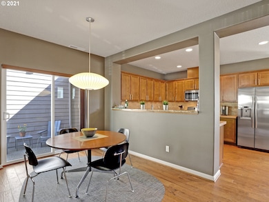 337 NE 105th Ave, Hillsboro, OR 97006 - photo 6