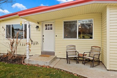 1111 S Garland St, Nampa, ID 83686 - photo 3