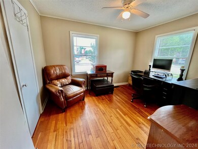 Spacious bedroom