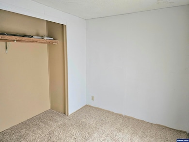 612 N Cascade (#25) Dr unit 25, Woodburn, OR 97071 - photo 4