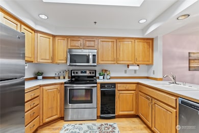 609 7th Ave N unit B302, Edmonds, WA 98020 - photo 4