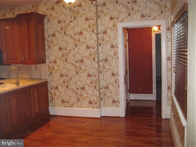 43 Chestnut St unit 1ST FL, Haddonfield, NJ 08033 - photo 5