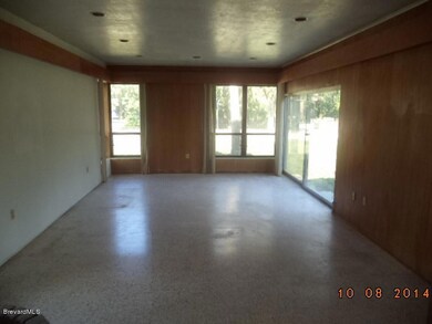 201 Living room