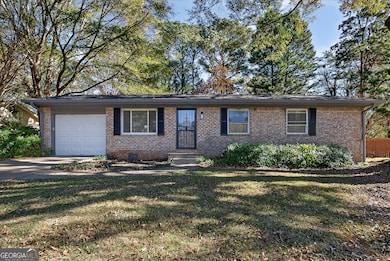 1517 Colony East Cir, Stone Mountain, GA 30083 - photo 2