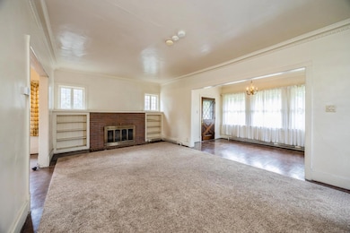 247 Addison Rd, Riverside, IL 60546 - photo 4