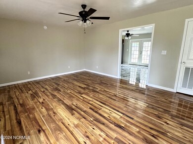 300 Tower Dr, Jacksonville, NC 28546 - photo 3