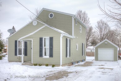 723 Lincoln Lake, Lowell, MI 49331 - photo 2