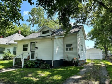 632 S 14th St, Mattoon, IL 61938 - photo 2