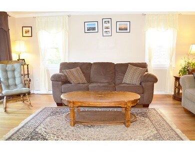 197 S Branch Pkwy, Springfield, MA 01118 - photo 4