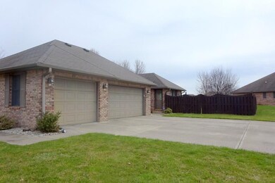 878 Westgate Dr, Anderson, IN 46012 - photo 2