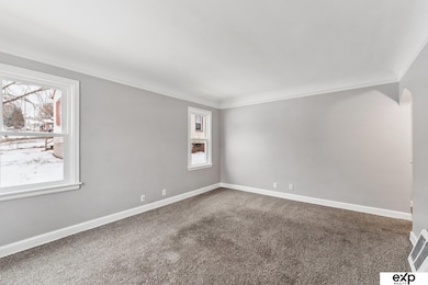 6520 N 33rd St, Omaha, NE 68112 - photo 5
